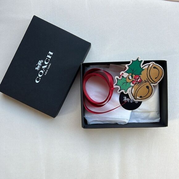 Coach Wallet Size Gift Box and Ribbon - Picture 8 of 13